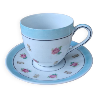 Tasses anciennes en porcelaine