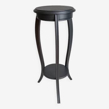 Pedestal table