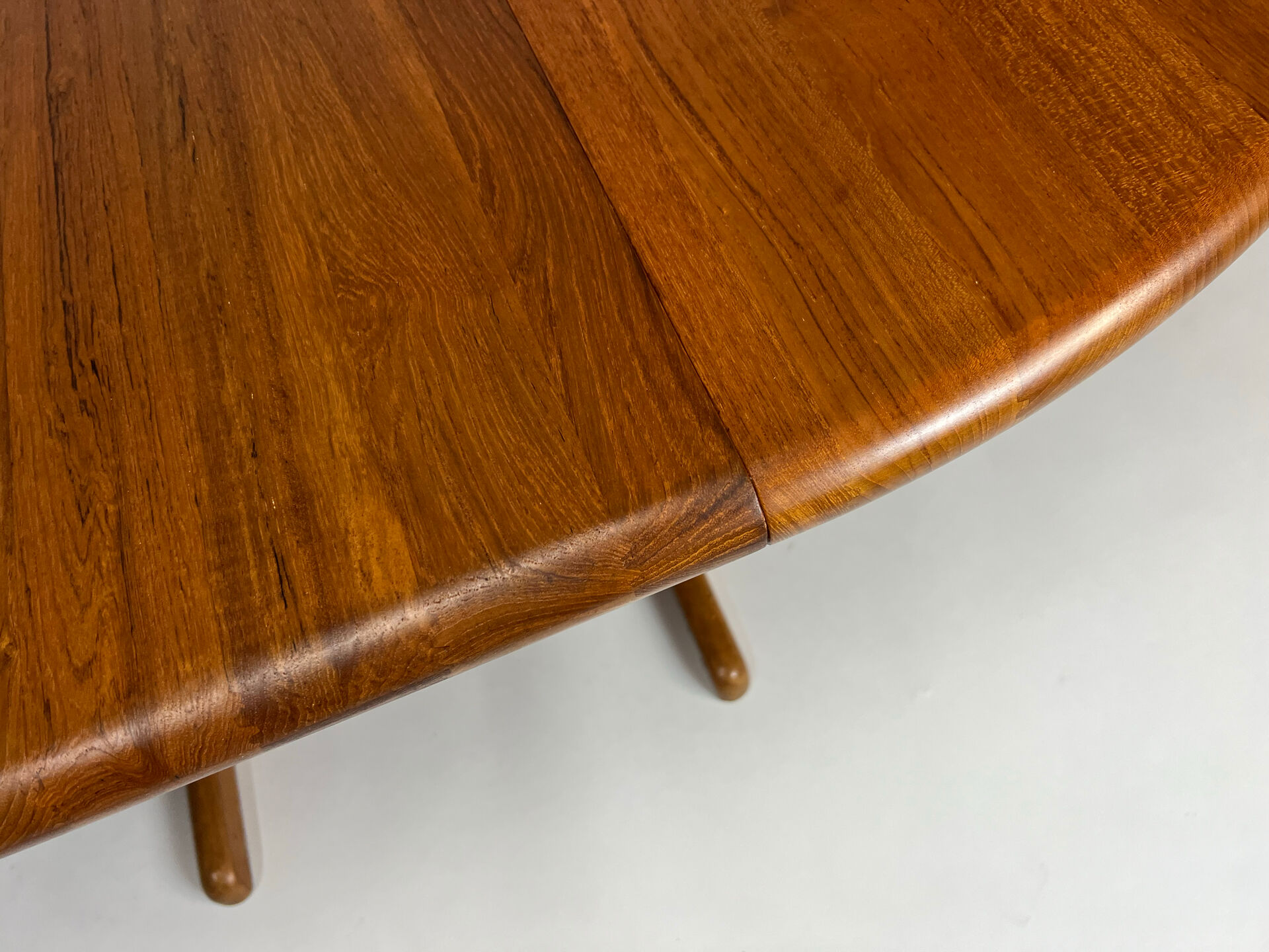 Vintage round teak dining table solid wood danish design 70s