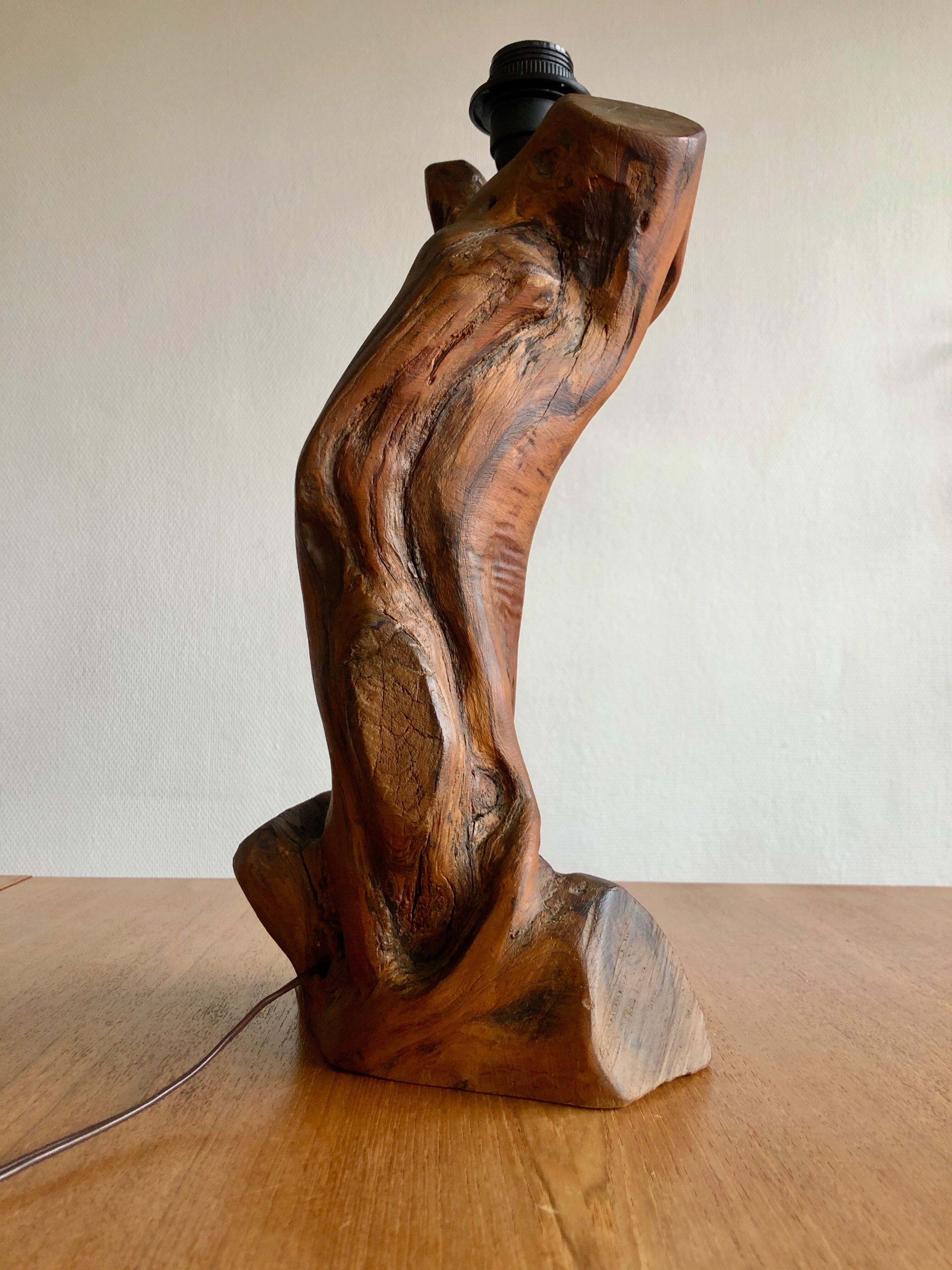 Anthropomorphic wooden lamp foot