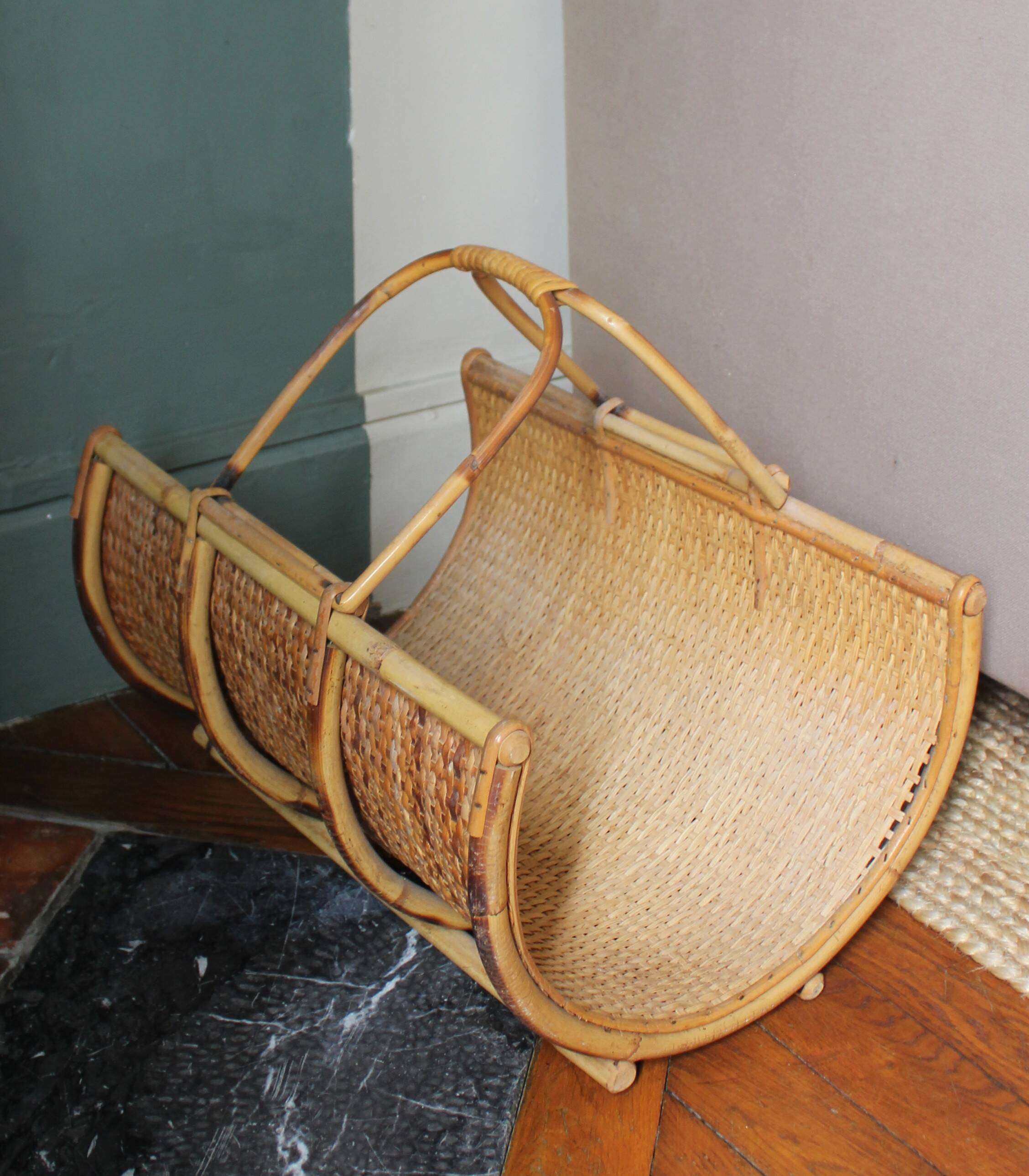 Porte revues panier bûches rotin osier vintage