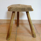 Tabouret ancien tripode