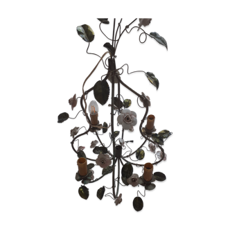 Chandelier with porcelain flower