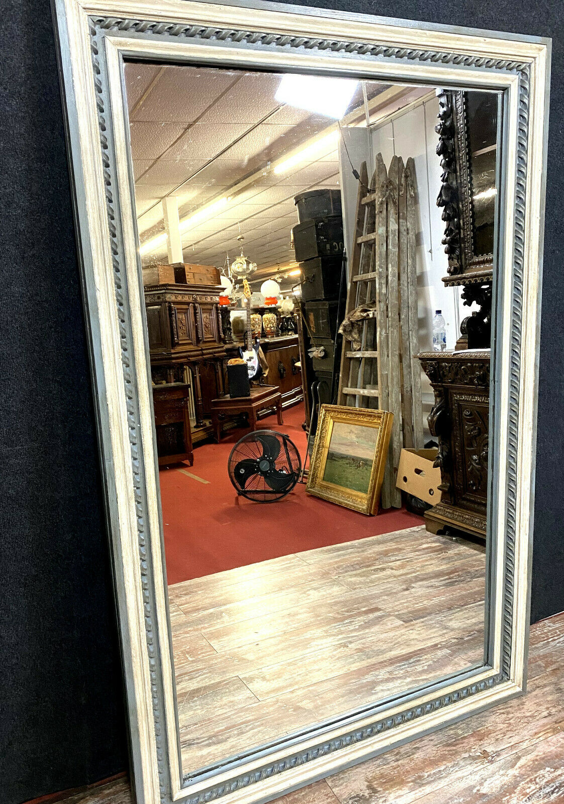 Miroir Napoléon III en bois laqué a double patine 120x186cm