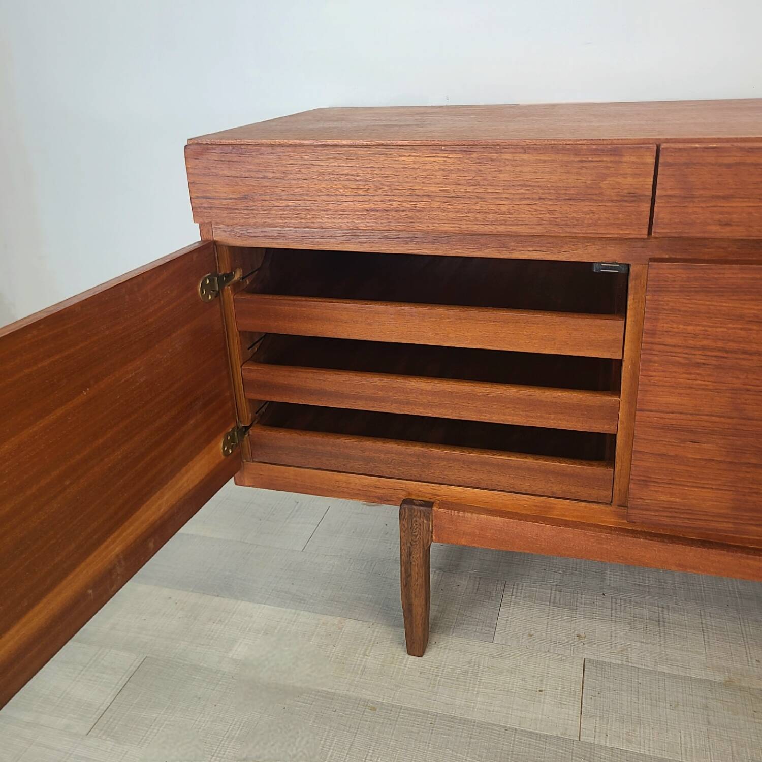 Enfilade danoise design Ib Kofod Larsen teck vintage années 1960 scand