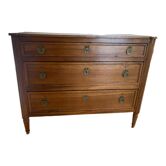 Commode en noyer Louis XVI