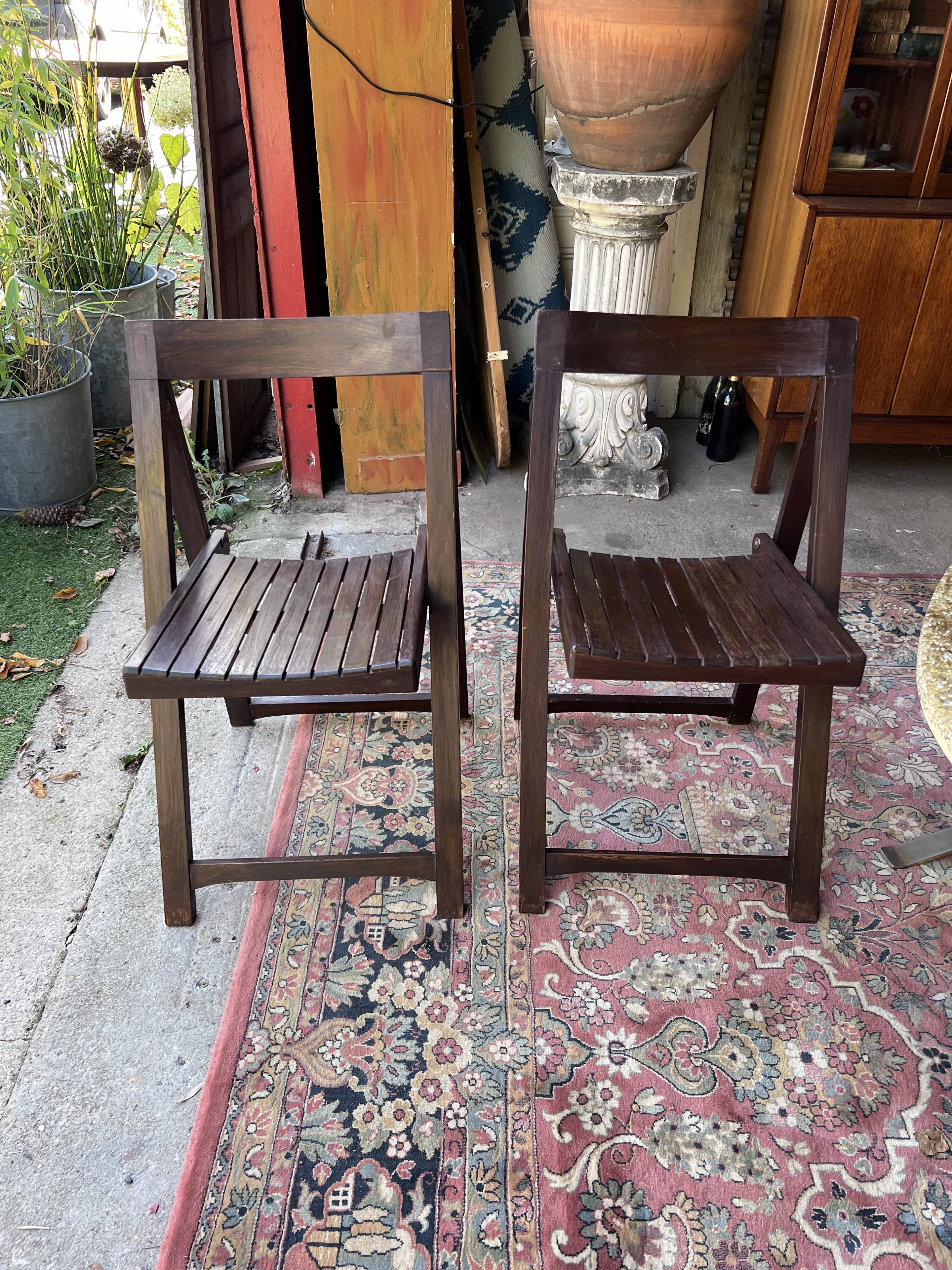 Pair of folding chairs from the 60s