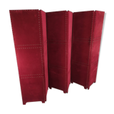 Red velvet screen with black skai