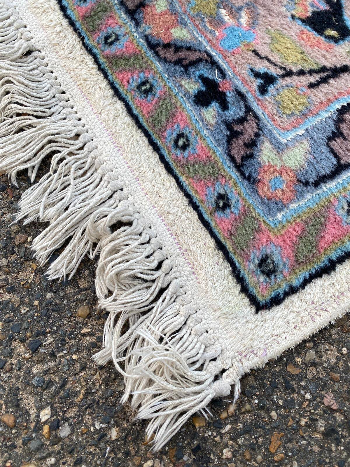 Tapis persan en laine tissée violet fleuri 280x190cm