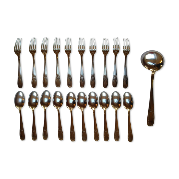 Ensemble 20 couverts et une louche en métal argenté