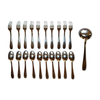 21-piece cutlery set