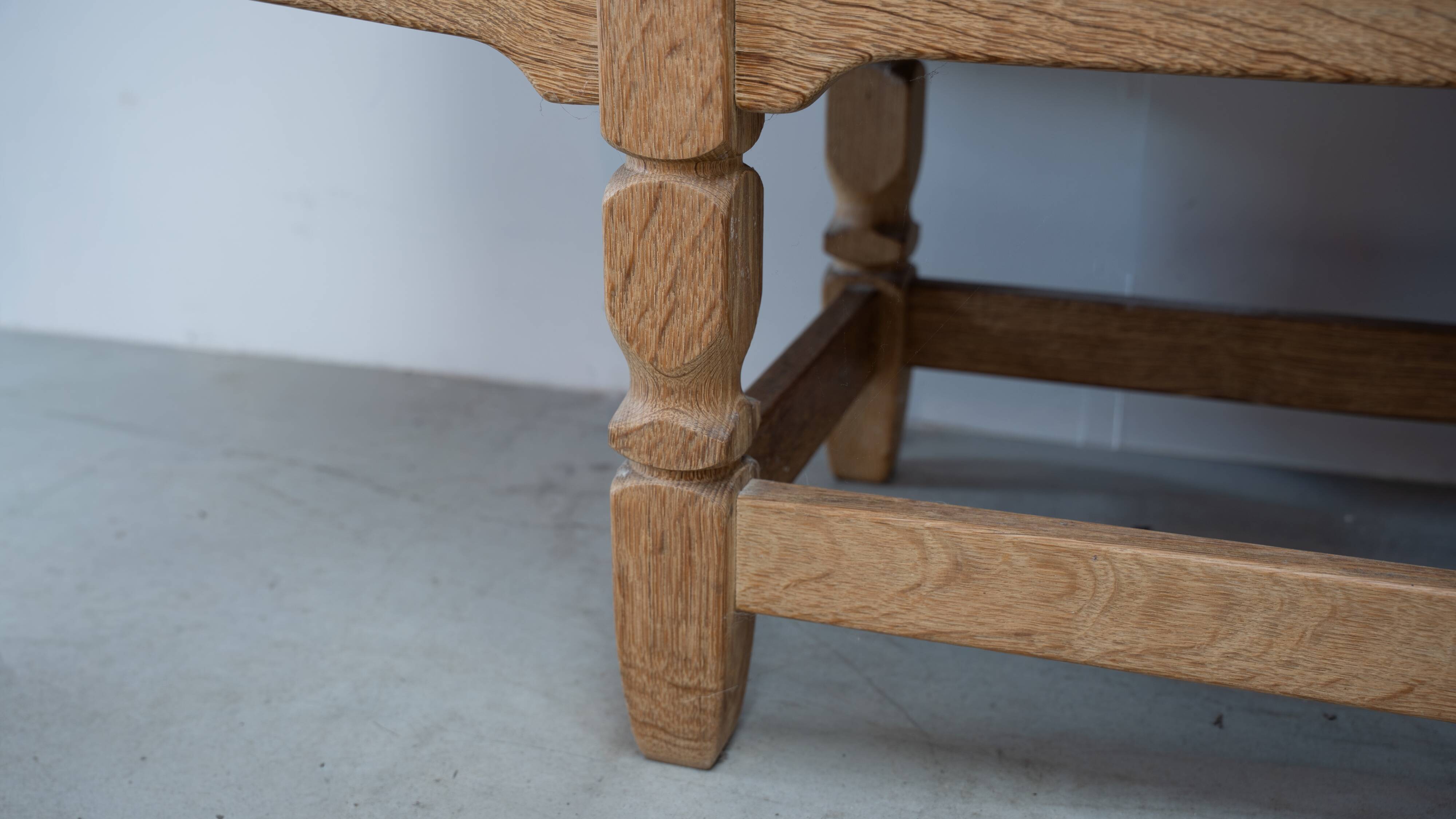 Buffet haut en chêne scandinave par Kjaernulf