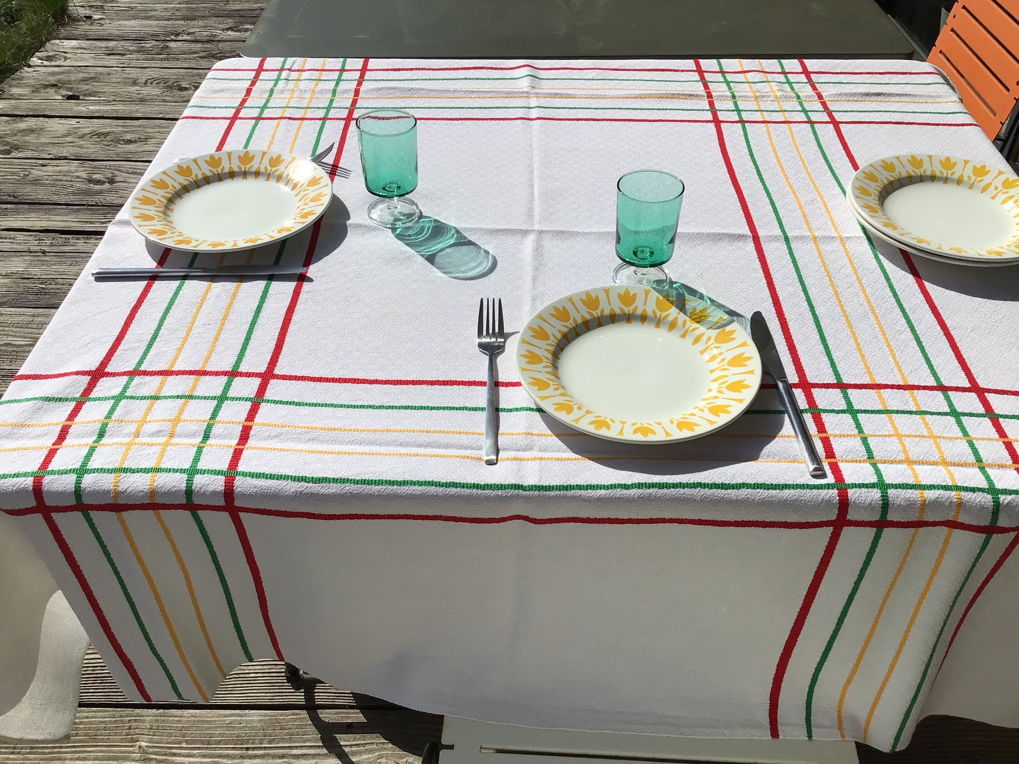 Square tablecloth Basque fabric green red yellow