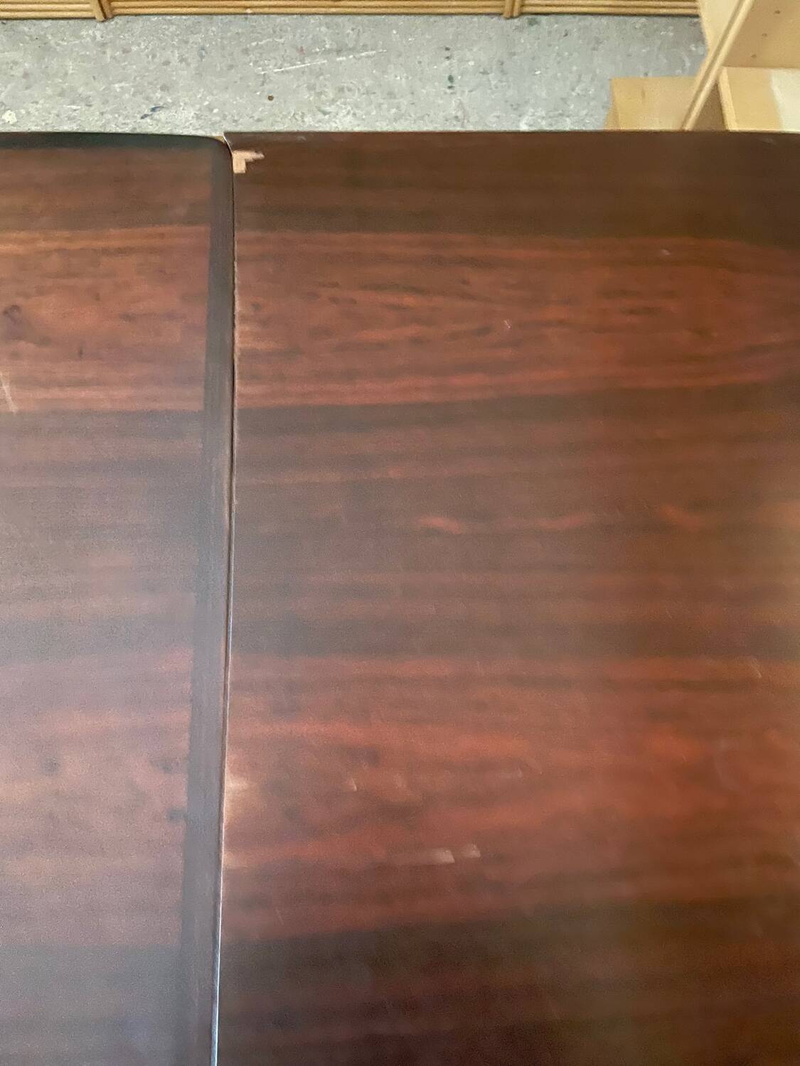 Mobel extendable Scandinavian dining table