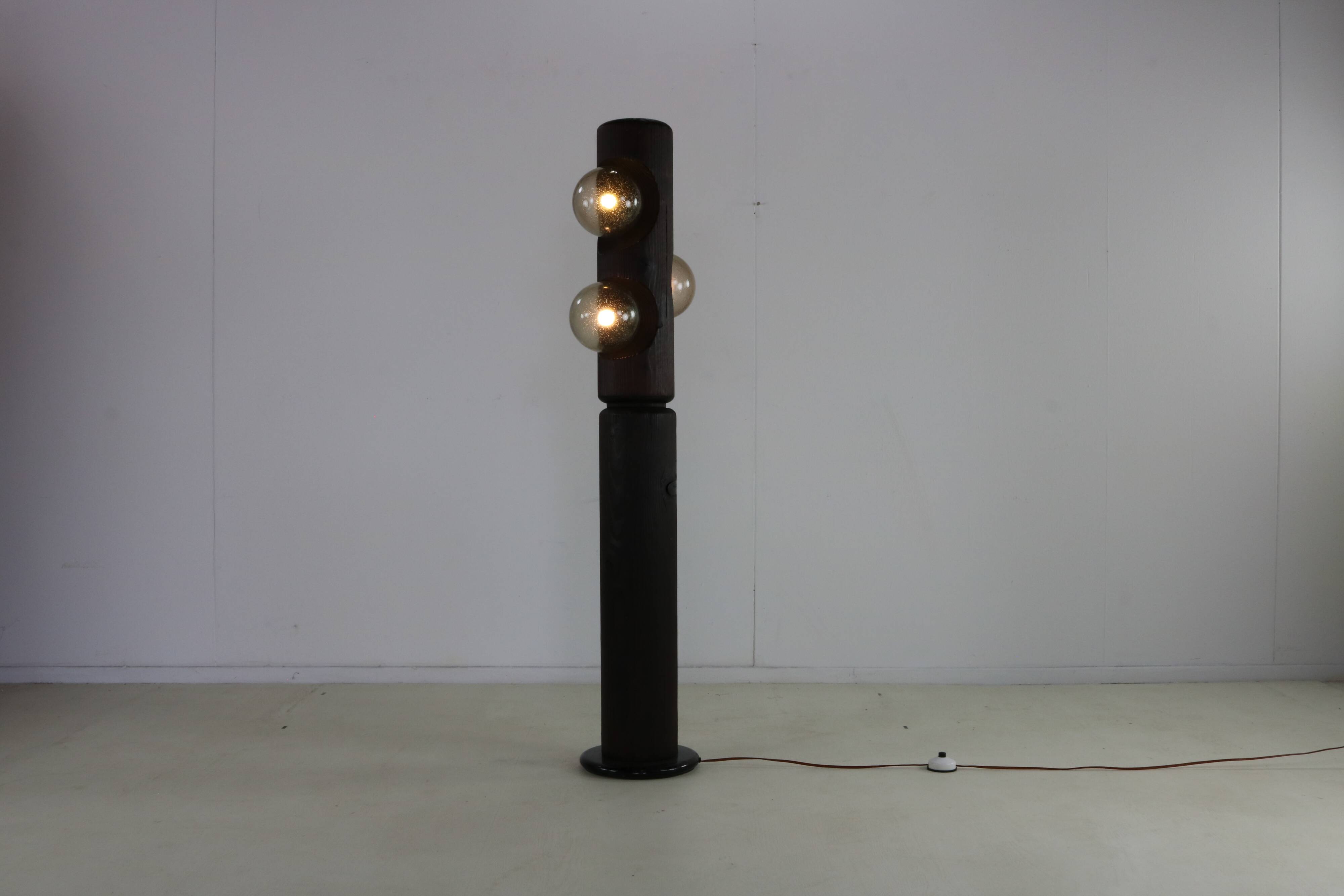Brutalist design floorlamp