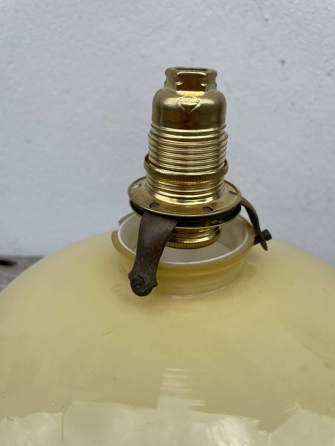 White and beige glass pendant light