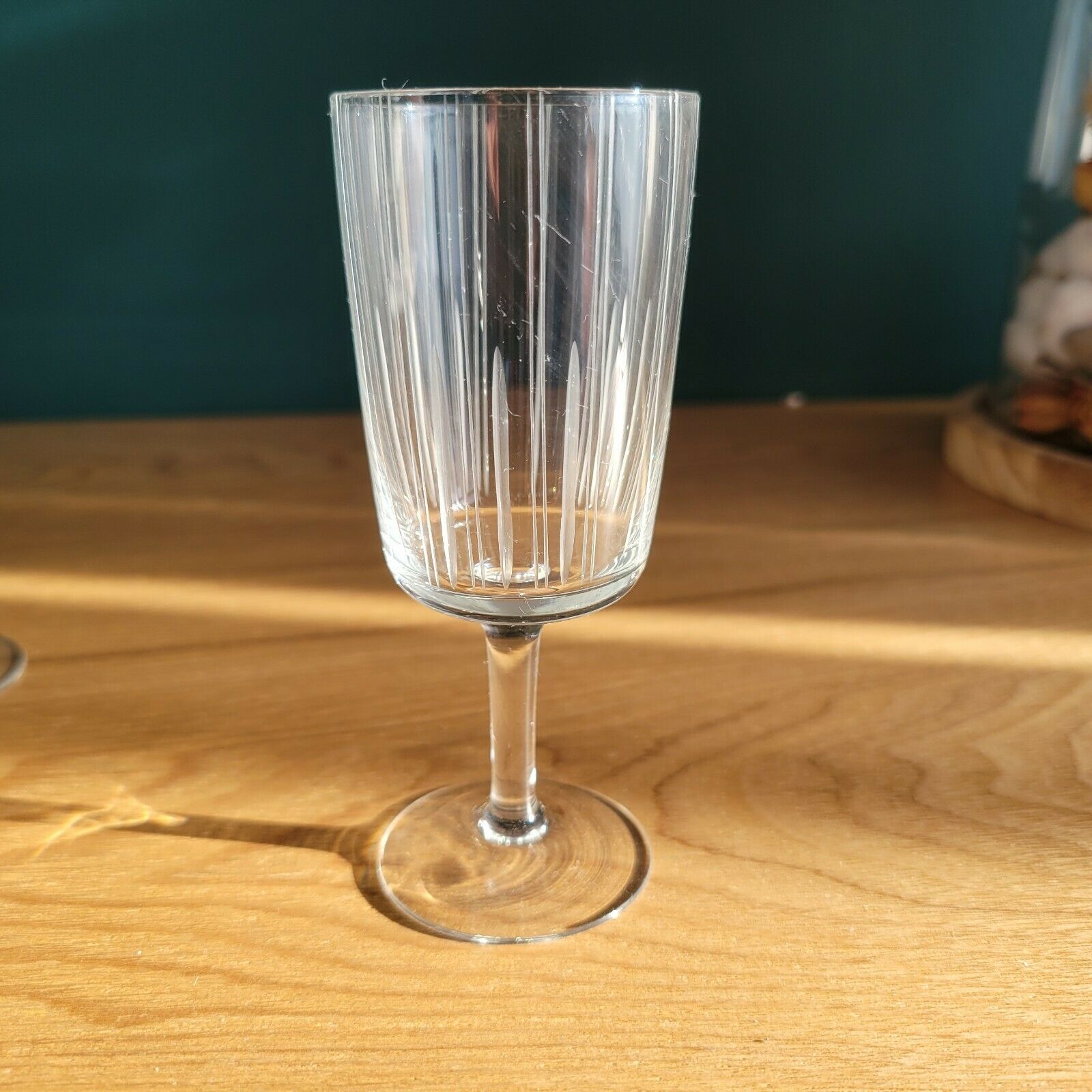 Set of 6 glasses on foot wine or liqueur decoration engraved features art deco