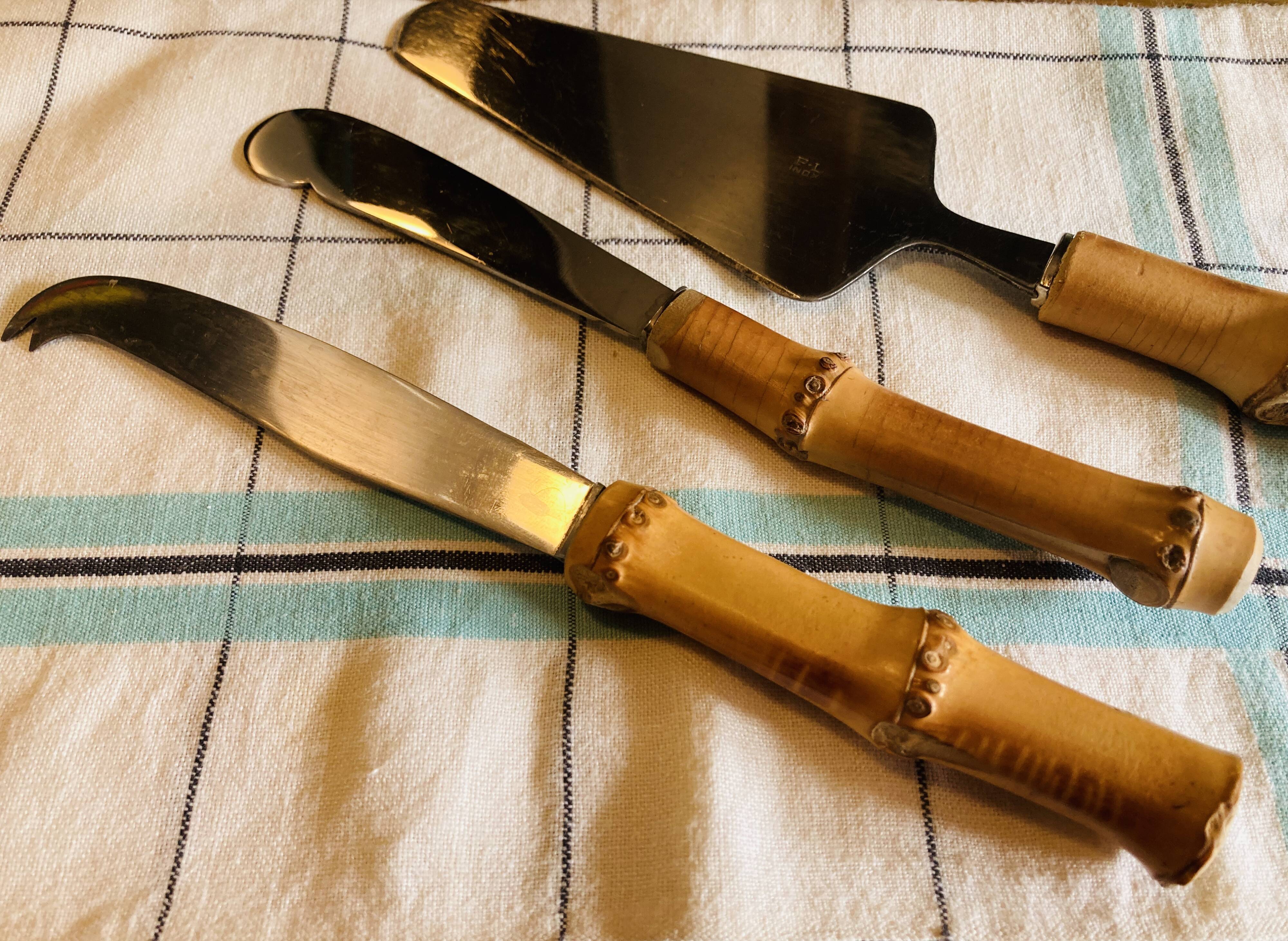 Set of bamboo cutlery