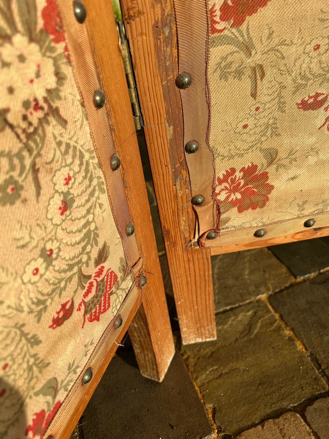 1930s shabby chic pink floral screen in original condition