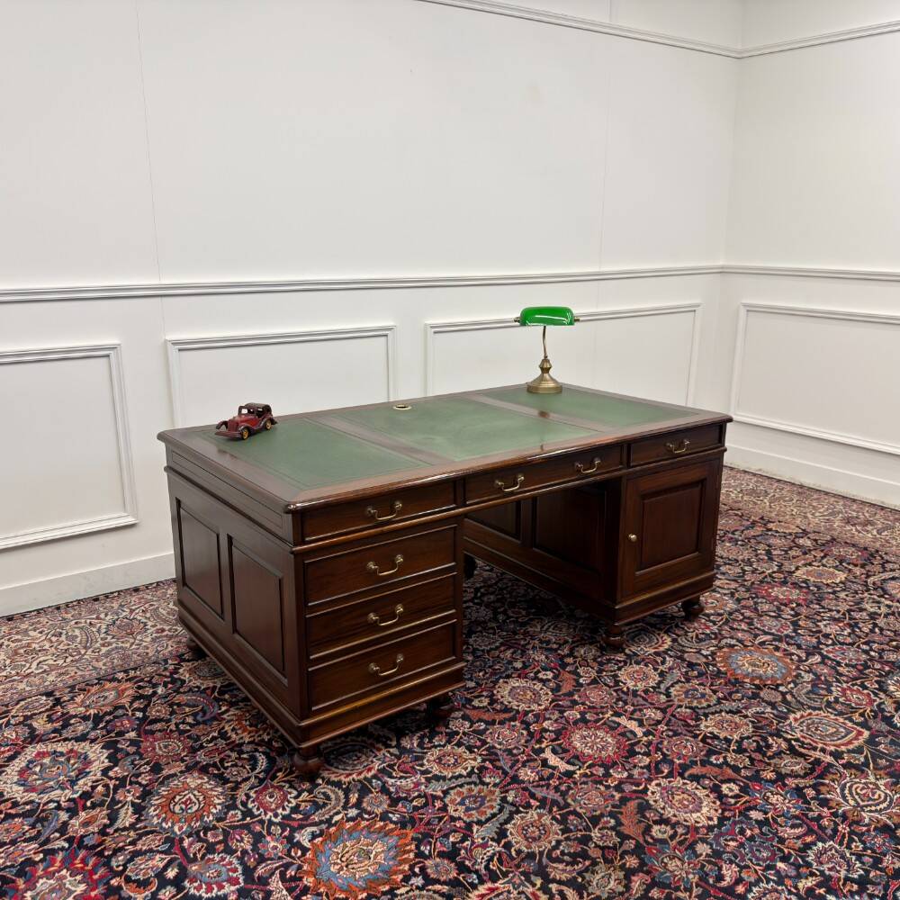 Grand bureau anglais classique