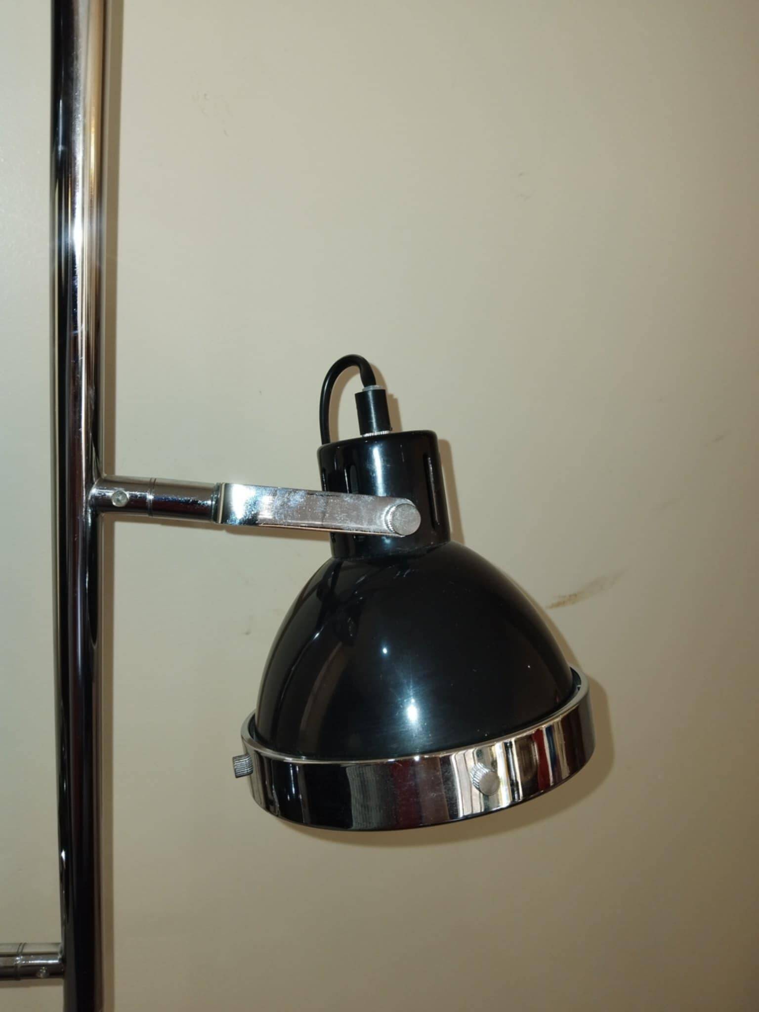 Black floor lamp with 3 spotlights