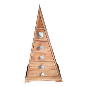 Commode forme pyramidale