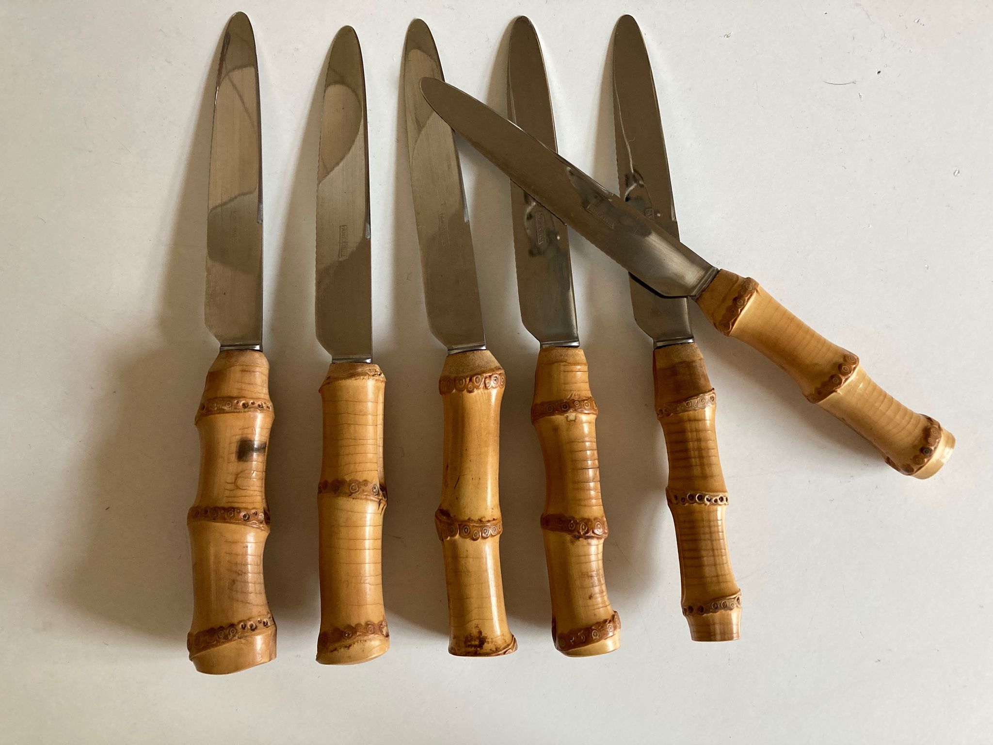 Set de 6 couteaux de table 1960 riviera manche bambou