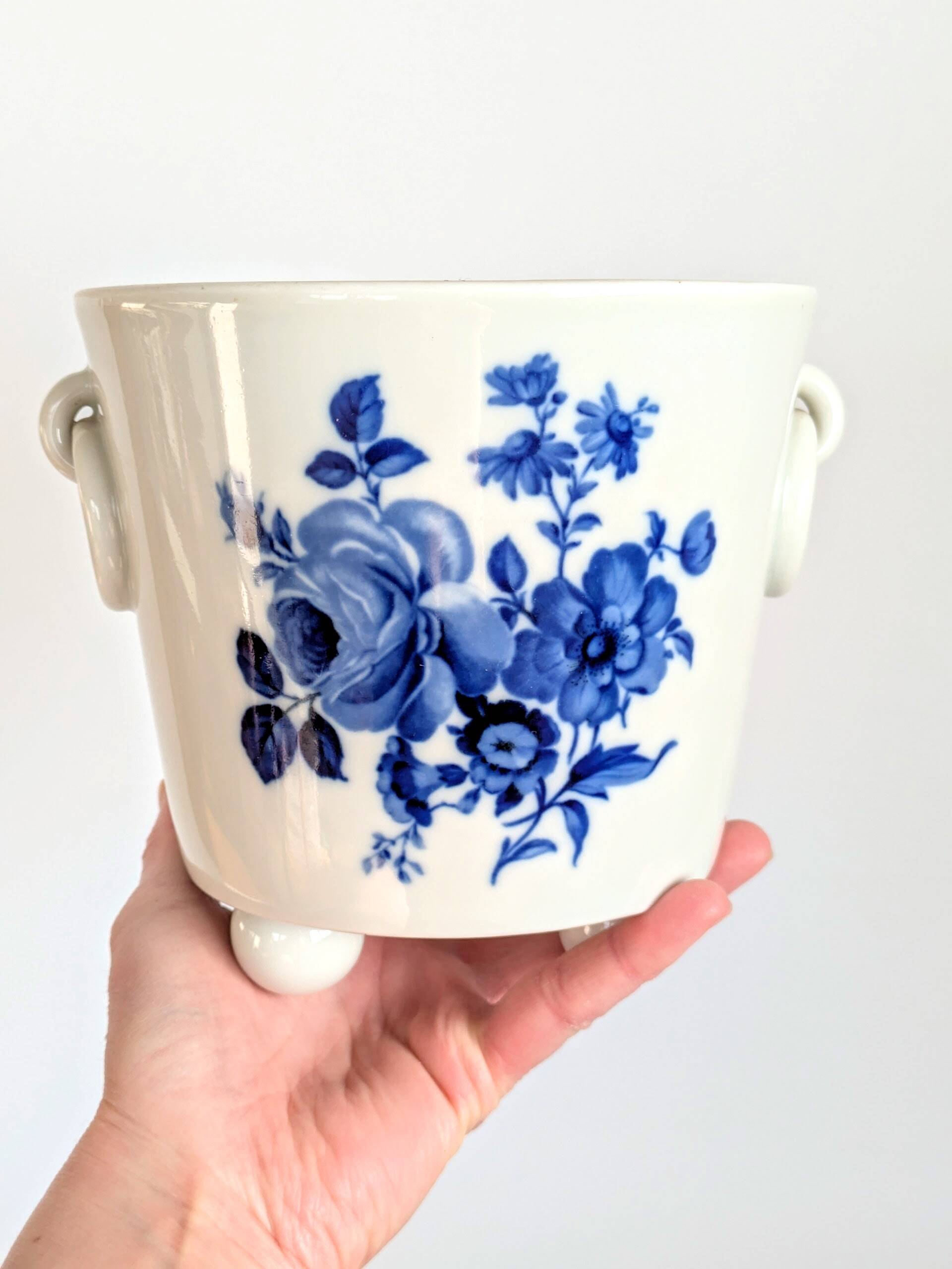 Porcelain Planter with Feet | Cobalt Blue Flora Decor | Lyngby Denmark
