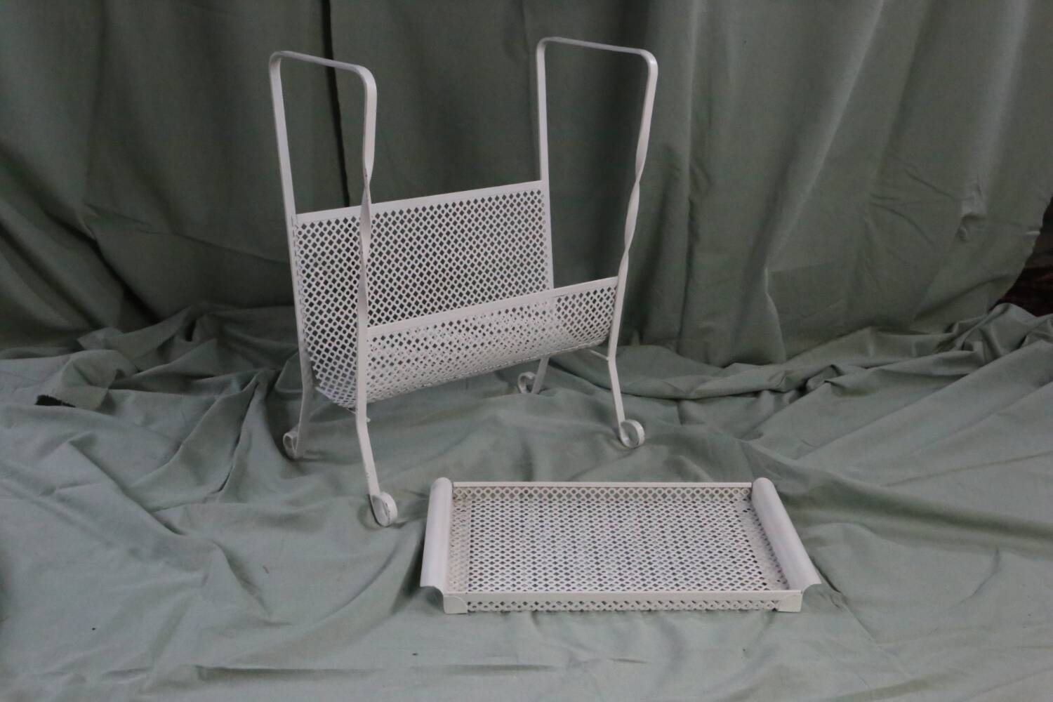 Mategot style magazine rack