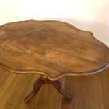 Oval wooden pedestal table, violin table on three legs, Napoleon III style