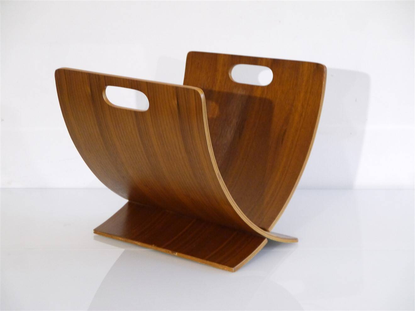 Danish magazine rack in teak by Jens Nielsen 1970