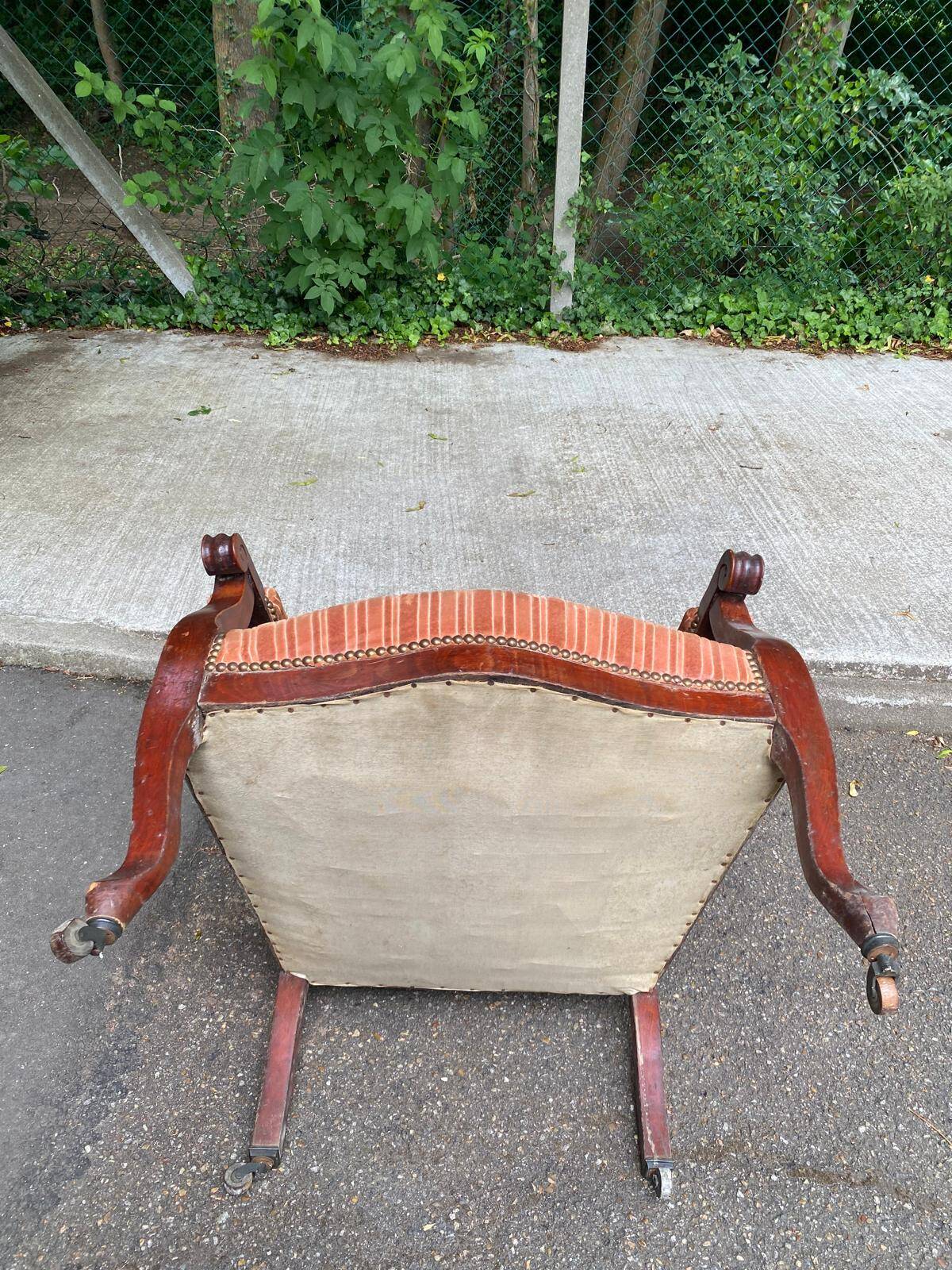 Louis Philippe Voltaire armchair from the 19th century in solid mahogany.