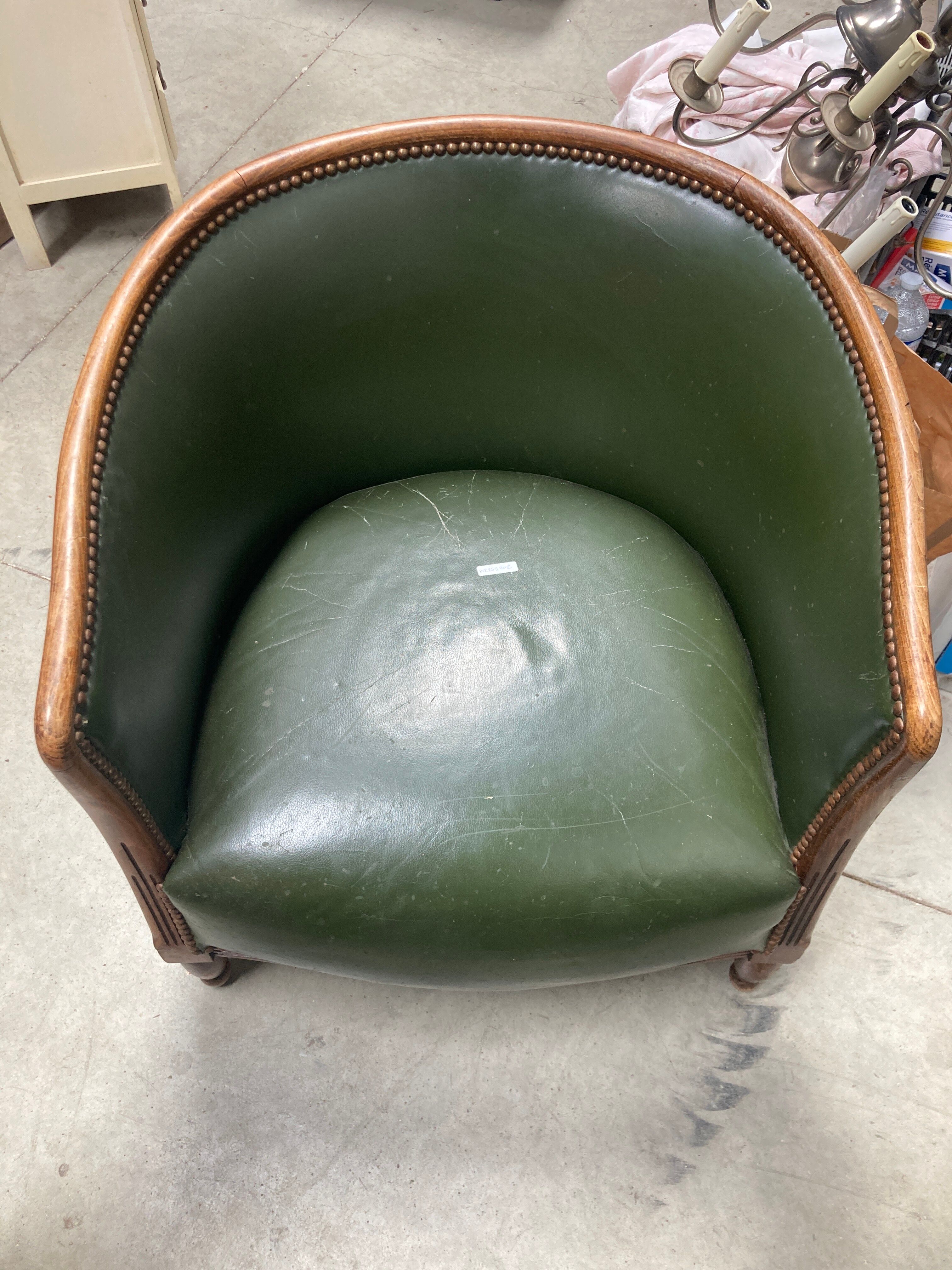 Office chairs and pair of convertibles