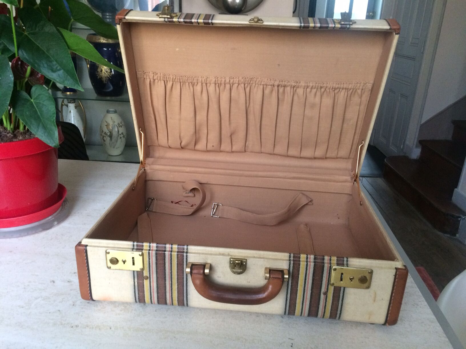 SIRIO Italy brand fabric and leather case