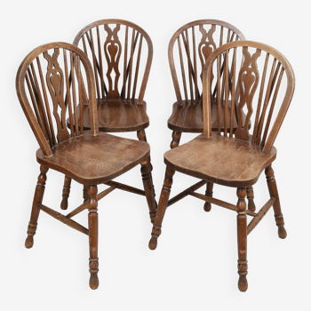 Set of 4 Windsor chairs in dark oak