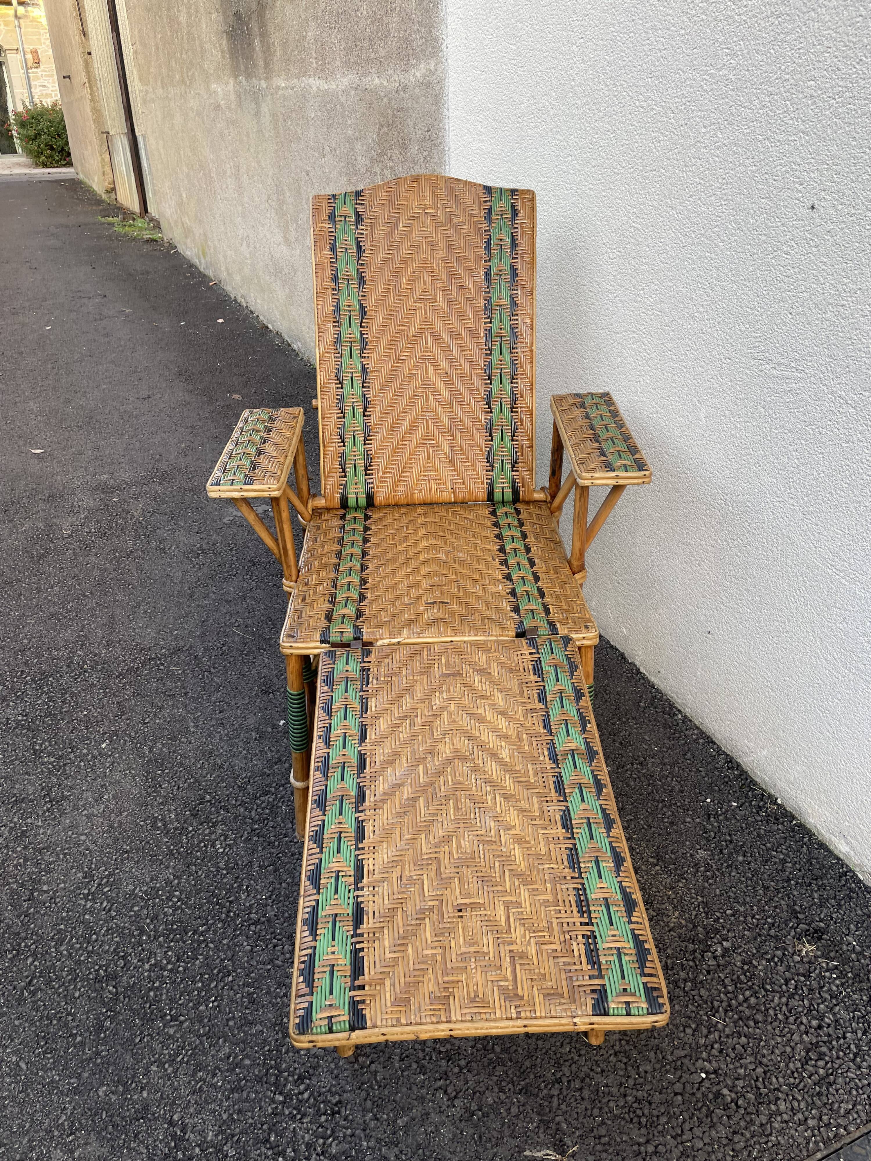 Rattan lougne chair