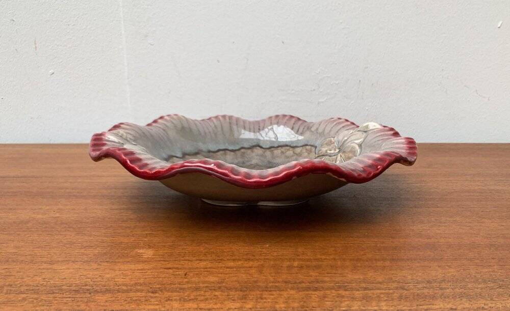 Large East German pottery bowl from the mid-century GDR by Strehla Keramik, 1960s.