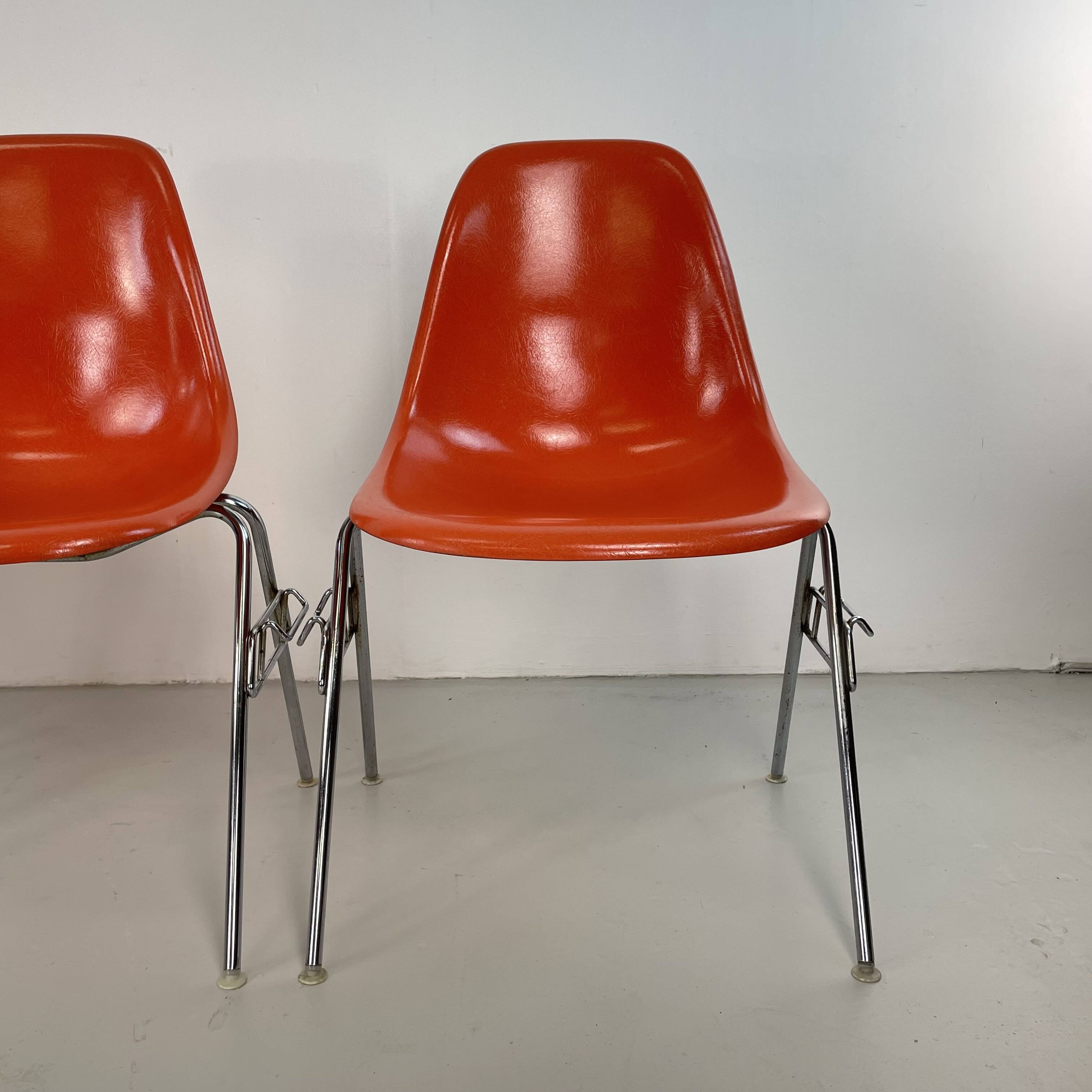 Set of 4 Eames for Herman Miller DSS side chairs in coral