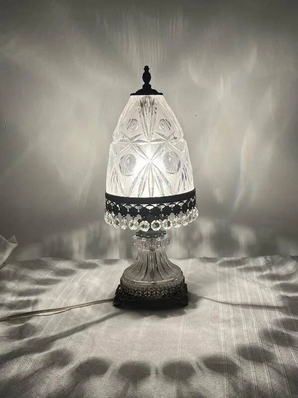 Lampe à poser en cristal taillé