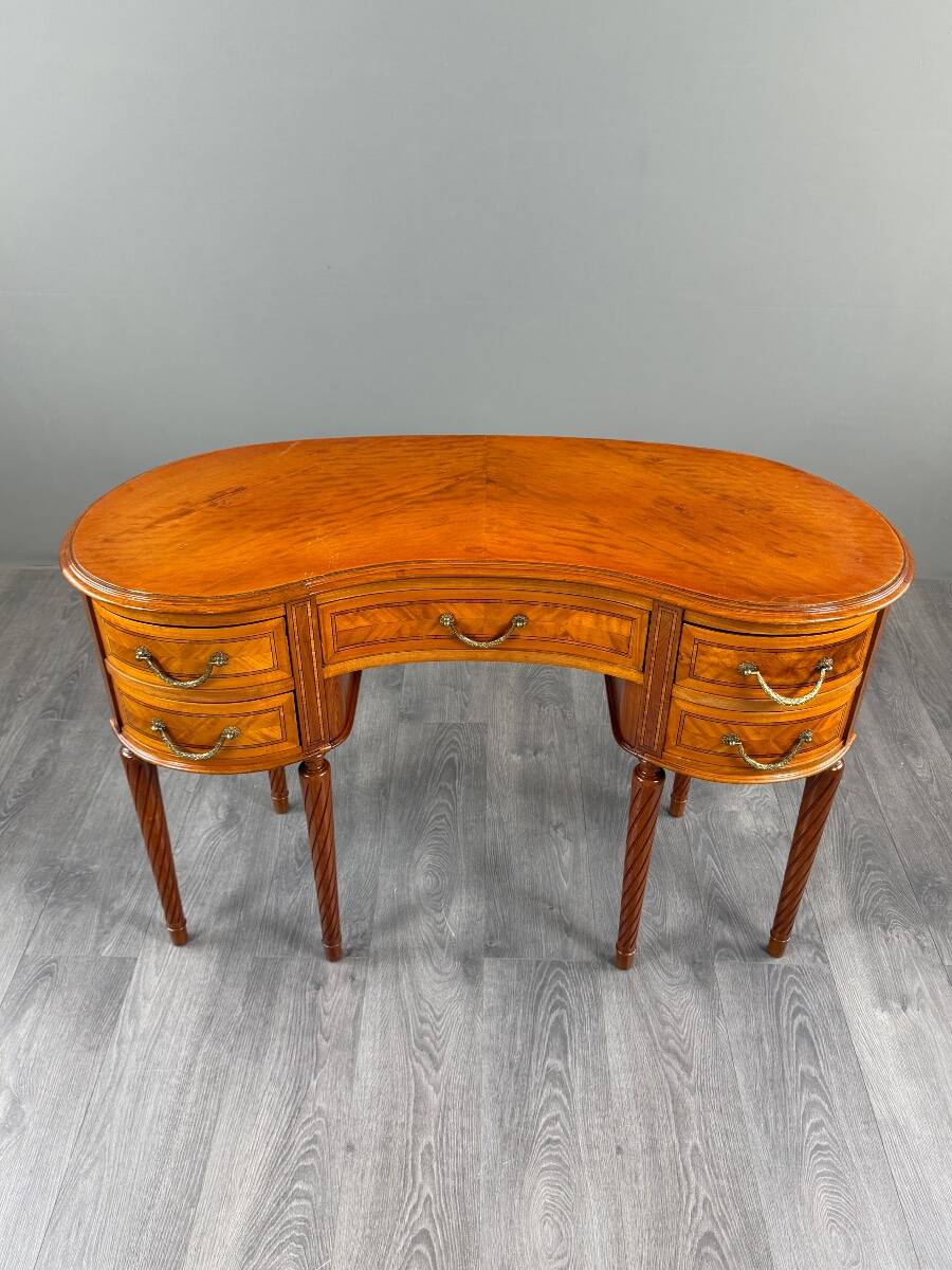 Bureau de dame de style Louis XVI, XIXe siècle