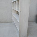 Workshop furniture with patinated lockers