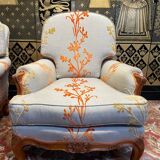 Paire de fauteuils bergères de style Louis XV