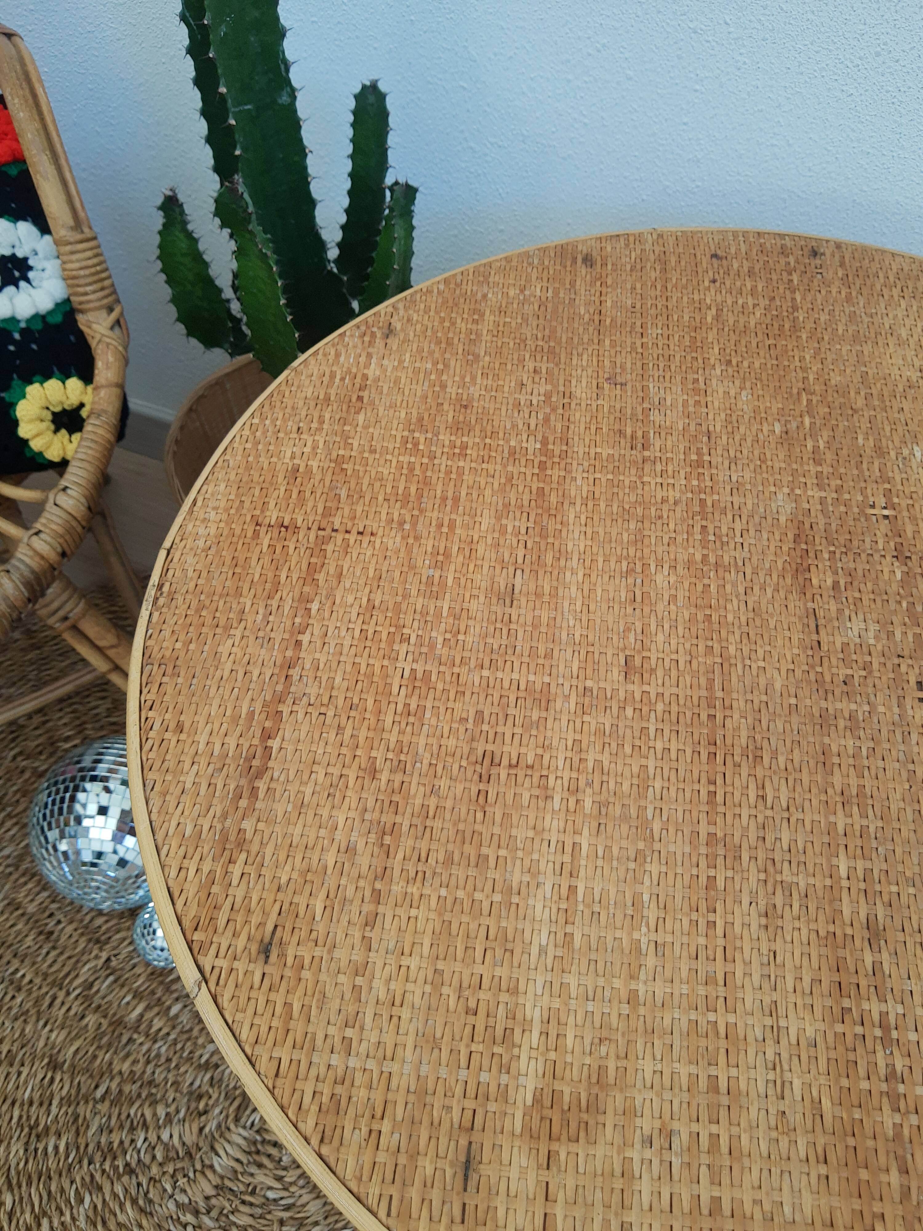Round rattan side table 60s -70s / vintage