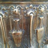 Repulsed brass planter