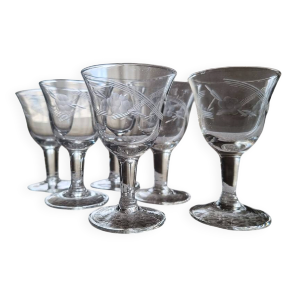 Petits verres à pied