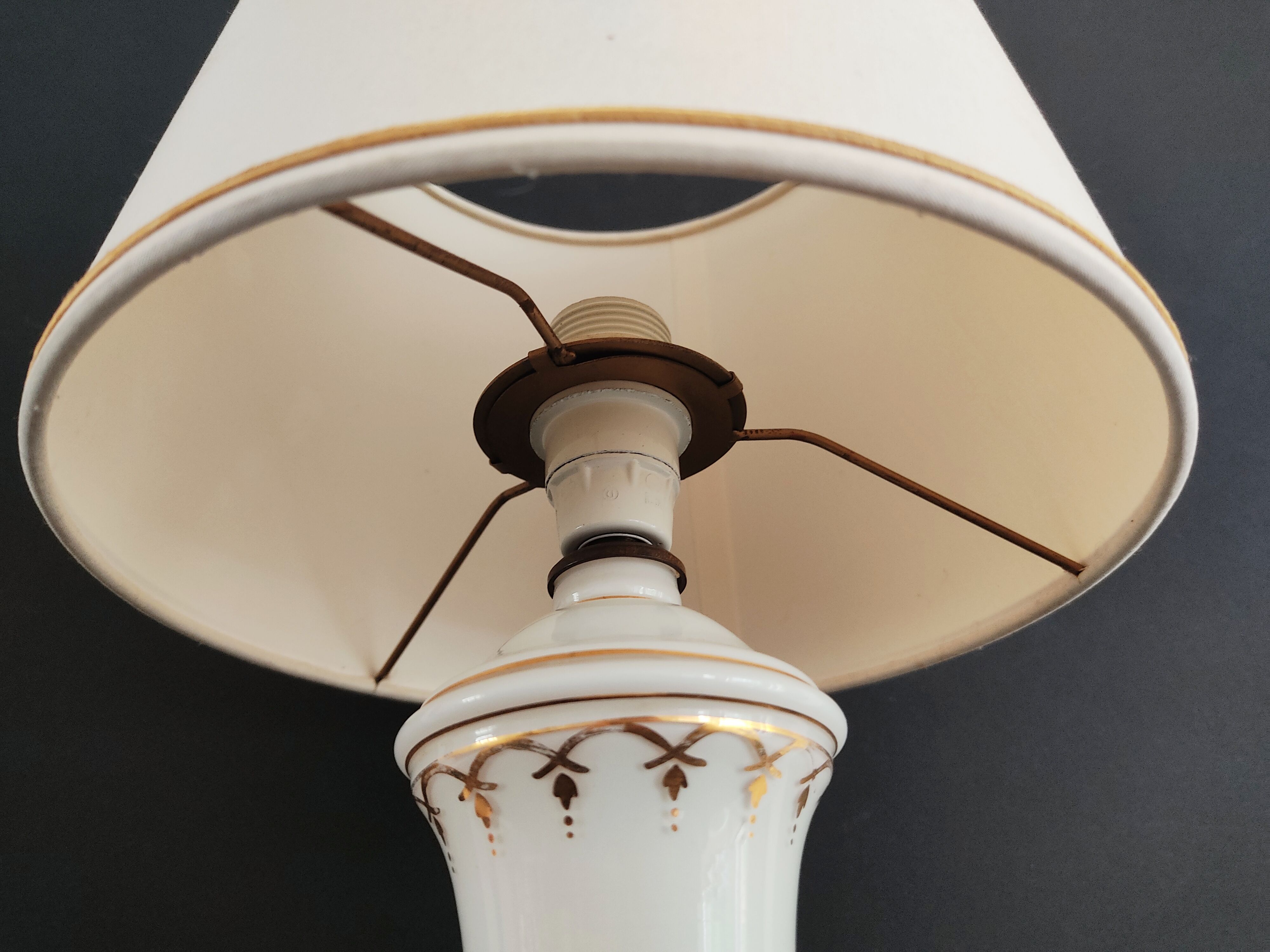 White opaline lamp gilded decoration