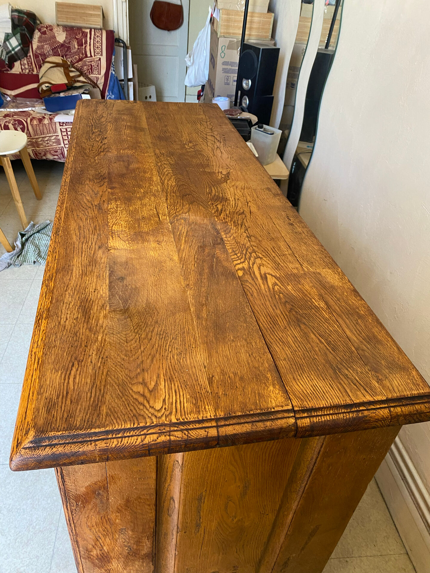 Solid oak chest of drawers