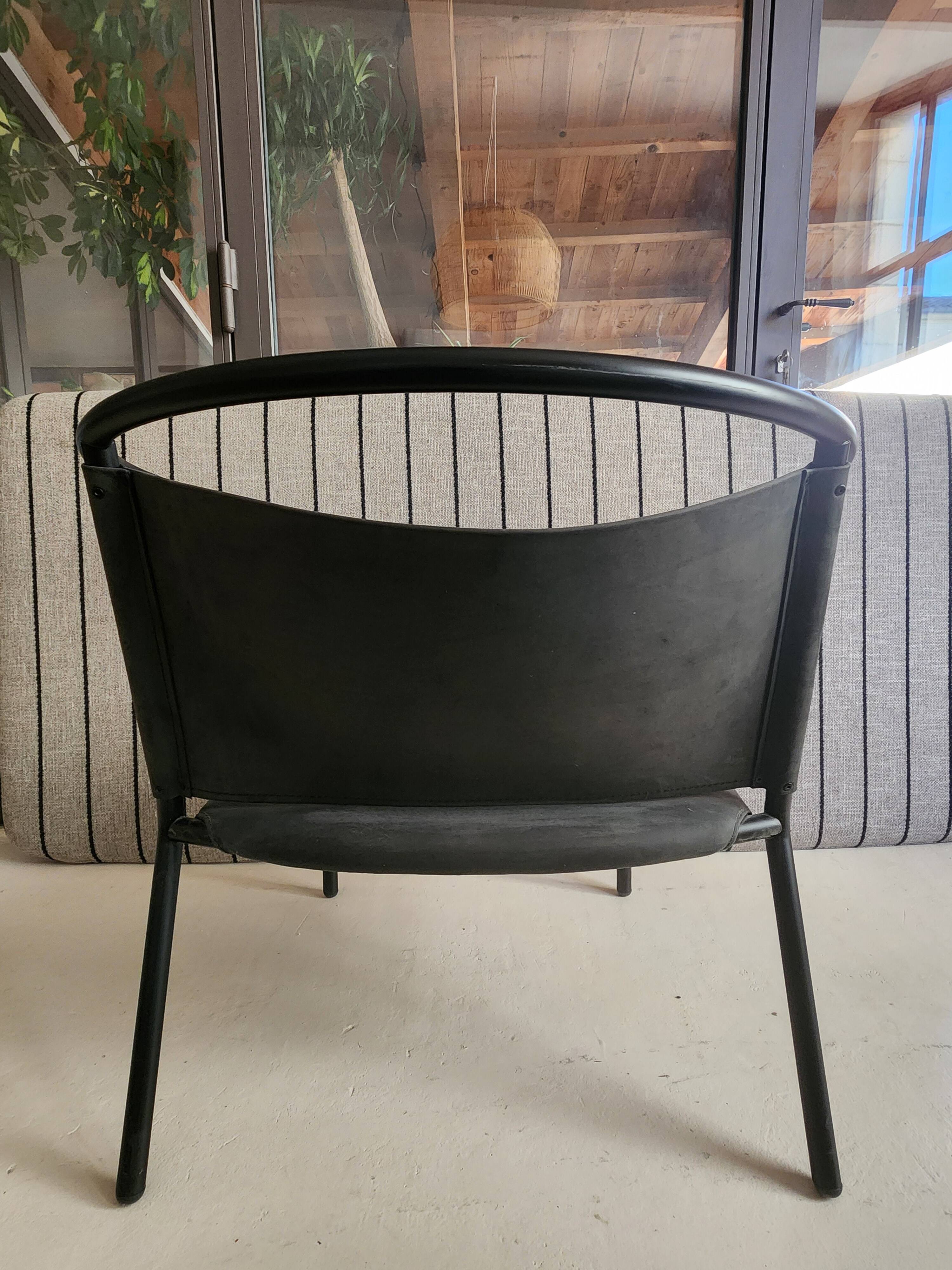 Afteroom lounge chair audio