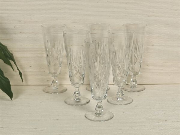 6 flûtes à champagne en cristal