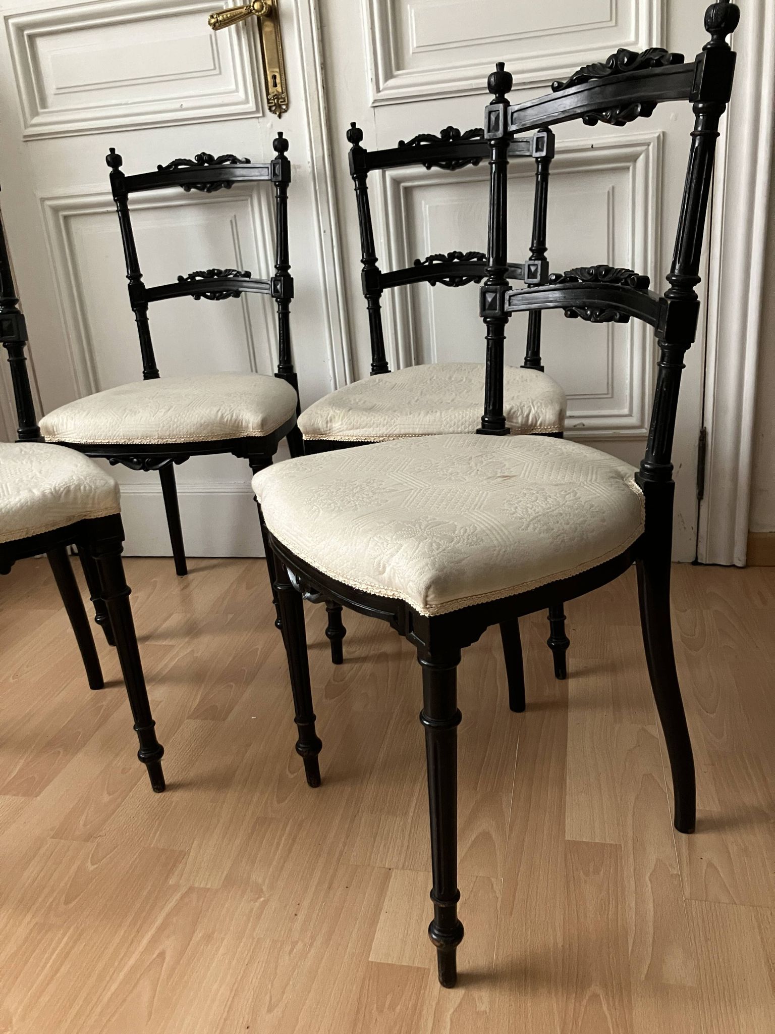 4 chaises volantes Napoléon III